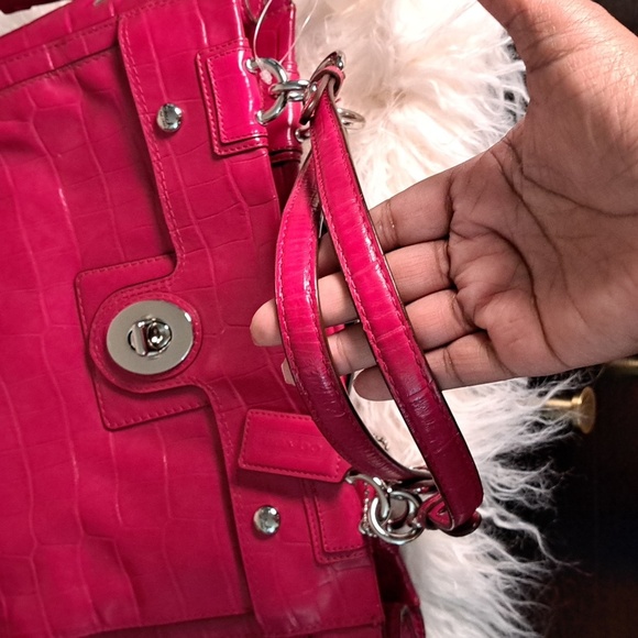 Coach NWTs Peyton Embossed Patent Leather Carryall Tote Bag - Picture 12 of 15